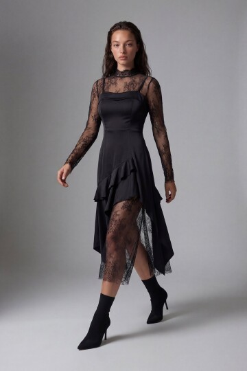 Ayarlanabilinir Askılı İçi Astarlı Saten Elbise Ve Dantel Bluz Takım