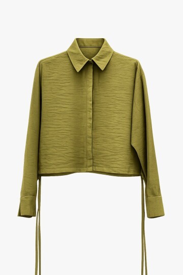 Bağcık Detaylı Gömlek Yaka Bluz