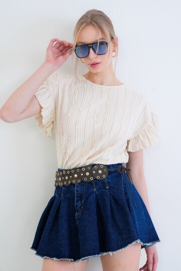 Bisiklet Yaka Kolları Fırfırlı Örme Bluz