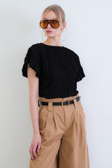 Bisiklet Yaka Kolları Fırfırlı Örme Bluz