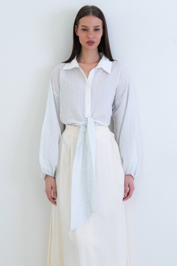 Çizgili Bağlama Detaylı Gömlek