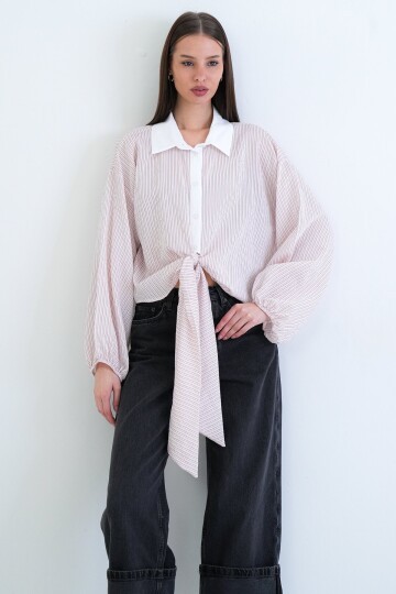 Çizgili Bağlama Detaylı Gömlek