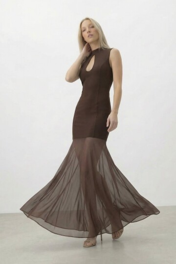 Damla Yaka Tül Detaylı Uzun Elbise