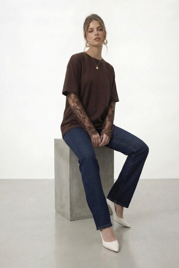 Dantel Kol Detaylı Kısa Kol Oversize T-Shirt