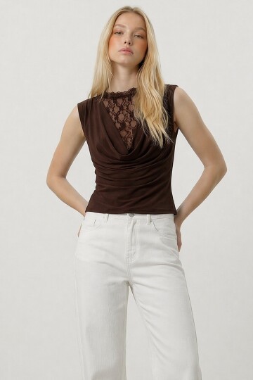 Dantelli Degaje Yaka Bluz