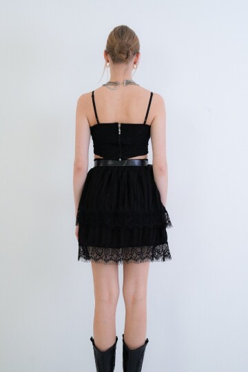 Deri Kemerli Dantelli Kat Kat Volanlı Mini Etek