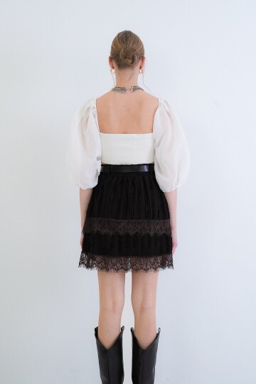 Deri Kemerli Dantelli Kat Kat Volanlı Mini Etek