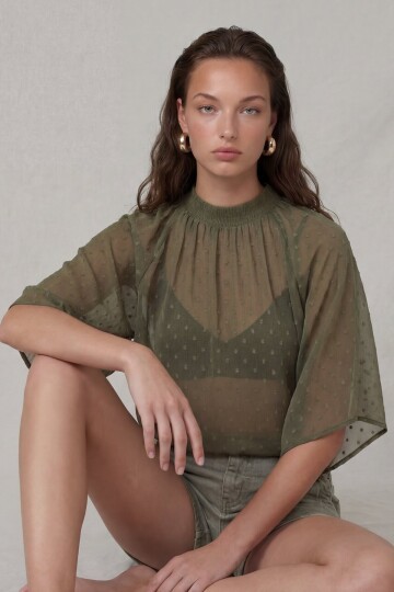 Dik Yaka Bağlamalı Drape Detaylı Şifon Bluz