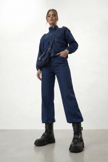 Dik Yaka Cepli Crop Ceket Ve Bol Paça Pantolon Denim Takım