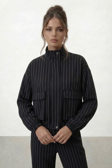 Dik Yaka Çizgili Cepli Ceket Ve Bol Paça Pantolon Takım