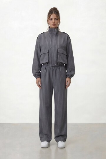 Dik Yaka Çizgili Cepli Ceket Ve Bol Paça Pantolon Takım