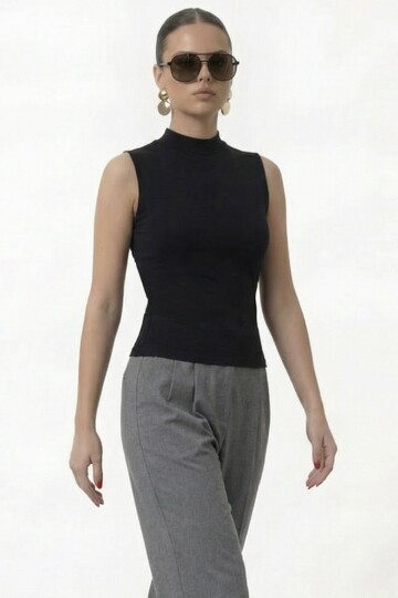 Dik Yaka Kolsuz Basic Bluz