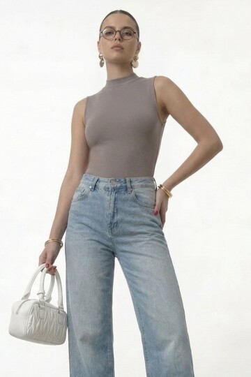 Dik Yaka Kolsuz Basic Bluz