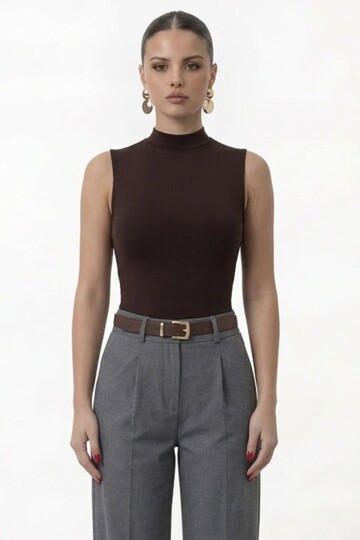 Dik Yaka Kolsuz Basic Bluz