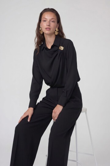 Drapeli Tokalı Uzun Kollu Bluz Ve Pantolon Takım