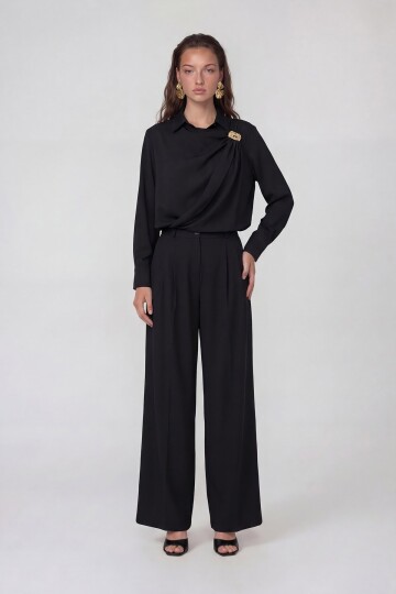 Drapeli Tokalı Uzun Kollu Bluz Ve Pantolon Takım