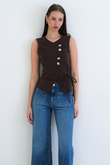 Düğmeli Bağlamalı Kolsuz Bluz