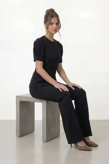 Düğmeli Çift Cepli Ceket Ve İspanyol Paça Pantolon Takım