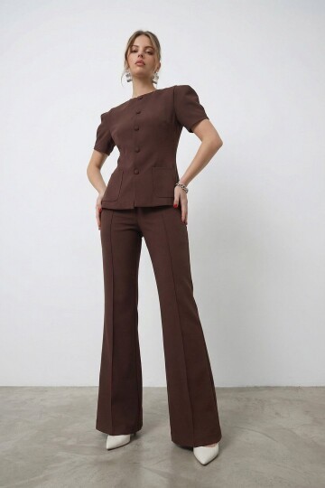 Düğmeli Çift Cepli Ceket Ve İspanyol Paça Pantolon Takım