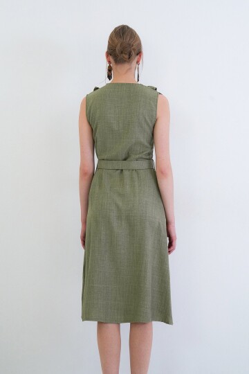 Düğmeli Önü Fırfır Detaylı Kendindn Kemerli Sofia Keten Dokuma Elbise