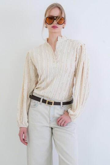 Hakim Yaka Önü Düğmeli Balon Kol Fırfır Kumaş Gömlek Bluz