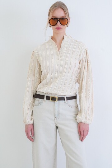 Hakim Yaka Önü Düğmeli Balon Kol Fırfır Kumaş Gömlek Bluz