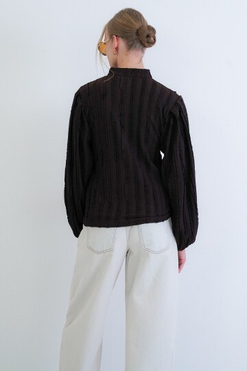 Hakim Yaka Önü Düğmeli Balon Kol Fırfır Kumaş Gömlek Bluz