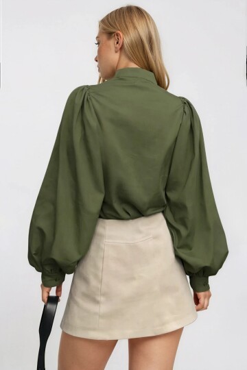 Hakim Yaka Önü Düğmeli Balon Kol Poplin Dokuma Gömlek