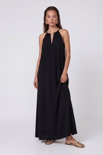Halter Yaka Metal Detaylı Maxi Elbise