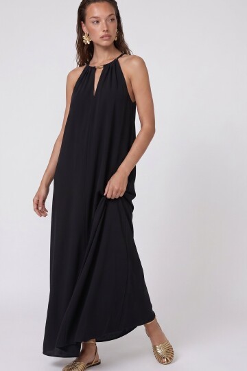 Halter Yaka Metal Detaylı Maxi Elbise