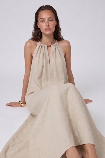 Halter Yaka Metal Detaylı Maxi Elbise