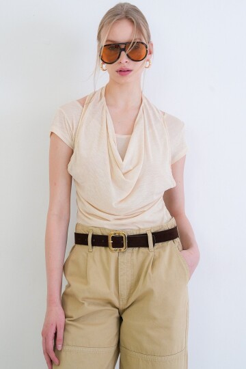 Havuz Yaka Degaje Detaylı Transparan Örme Bluz