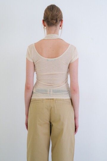 Havuz Yaka Degaje Detaylı Transparan Örme Bluz