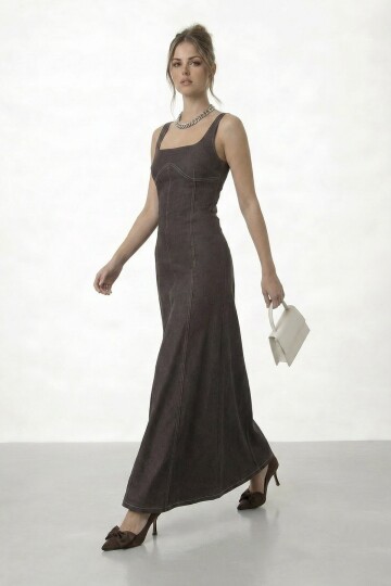 Kare Yaka Dikiş Detaylı Maxi Elbise