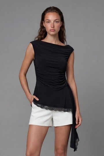 Kayık Yaka Kolsuz Dantel Detaylı Bluz