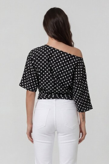 Kayık Yaka Pauntiye Beli Korsaj Detaylı Sandy Bluz