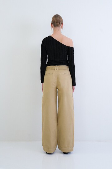 Kemer Detaylı Jean Pantolon