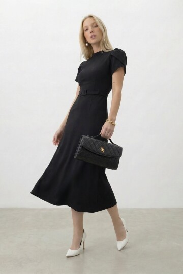 Kemer Detaylı Kalem Midi Elbise