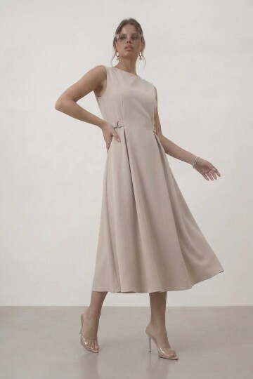 Kemer Detaylı Kolsuz Midi Elbise