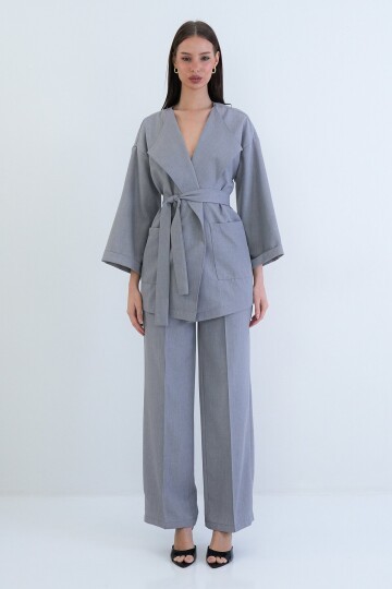 Kemerli Blazer Ceket Ve Yüksek Bel Pantolon Takım