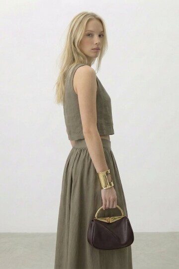 Kolsuz Crop Bluz Ve Uzun Etek Takım