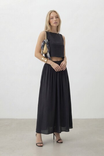 Kolsuz Crop Bluz Ve Uzun Etek Takım