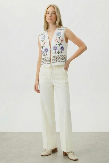 Krem Nakışlı Bağcık Detaylı Tasarım Ham Keten Yelek