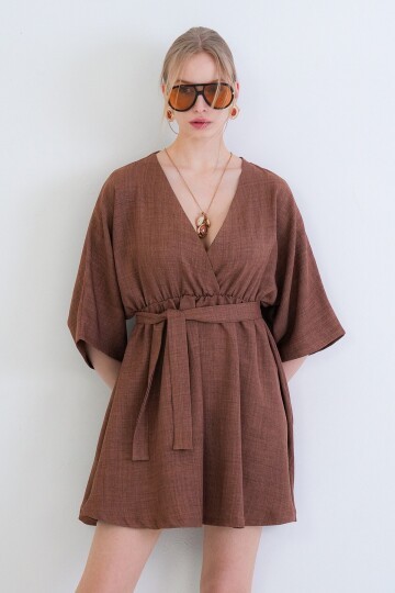 Kruvaze Yaka Beli Büzgülü Sofia Keten Elbise