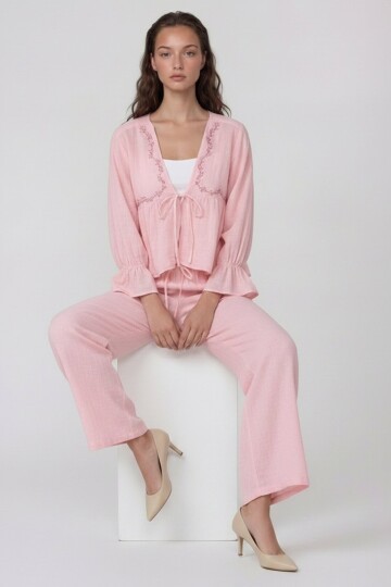 Nakış Detaylı Uzun Kollu Bluz Ve Pantolon Takım