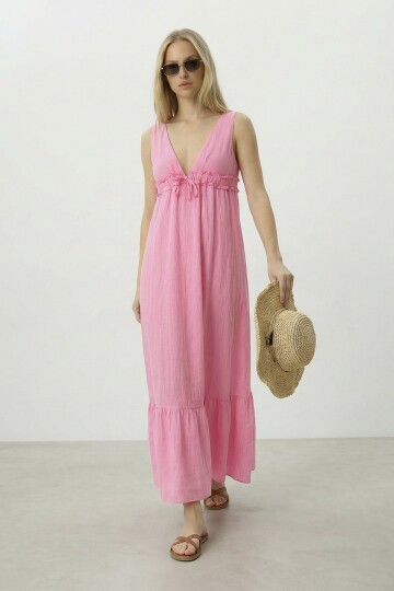 Pembe V Yaka Fırfır Detaylı Astarlı Müslin Elbise