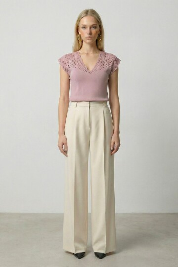 Pudra V Yaka Delik Ajurlu Mevsimlik Triko Bluz