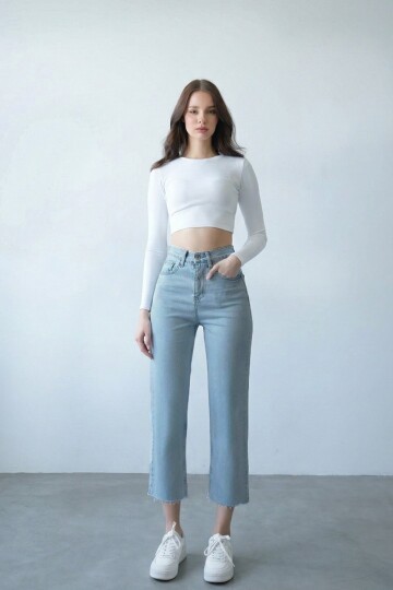 Püsküllü Düz Paça Jean