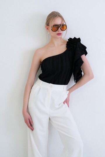 Tek Omuz Detaylı Fırfır Kumaş Bluz Bluz