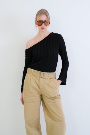 Tek Omuz İspanyol Kol Fırfır Kumaş Bluz